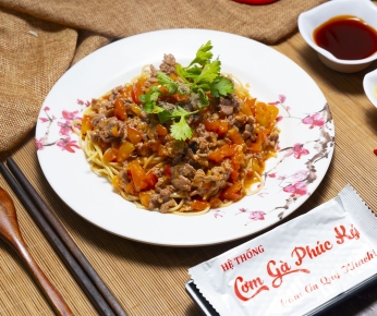 Mì Gói Xào Bò Bằm Cà Chua